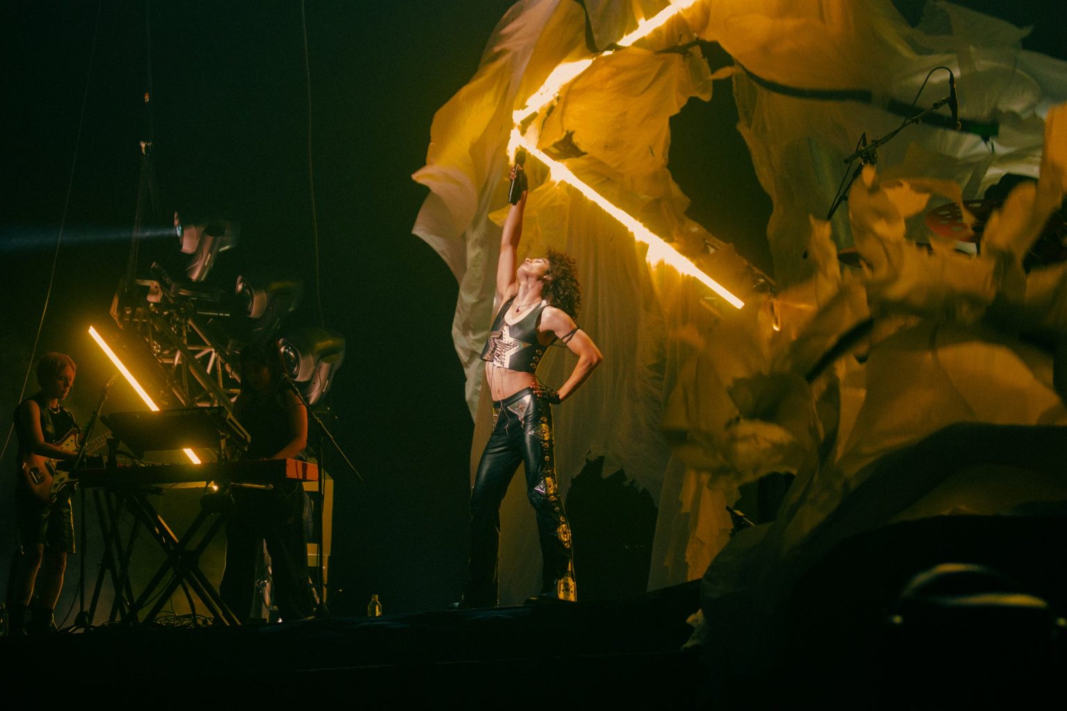 最新アルバムを引っ提げた1年半ぶりの来日公演『FOUND HEAVEN ON TOUR』を開催!コナンらしいパフォーマンスやステージングで ...