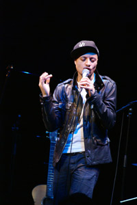 Jose -james _130218_01