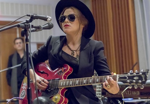 Melodygardot04281533s