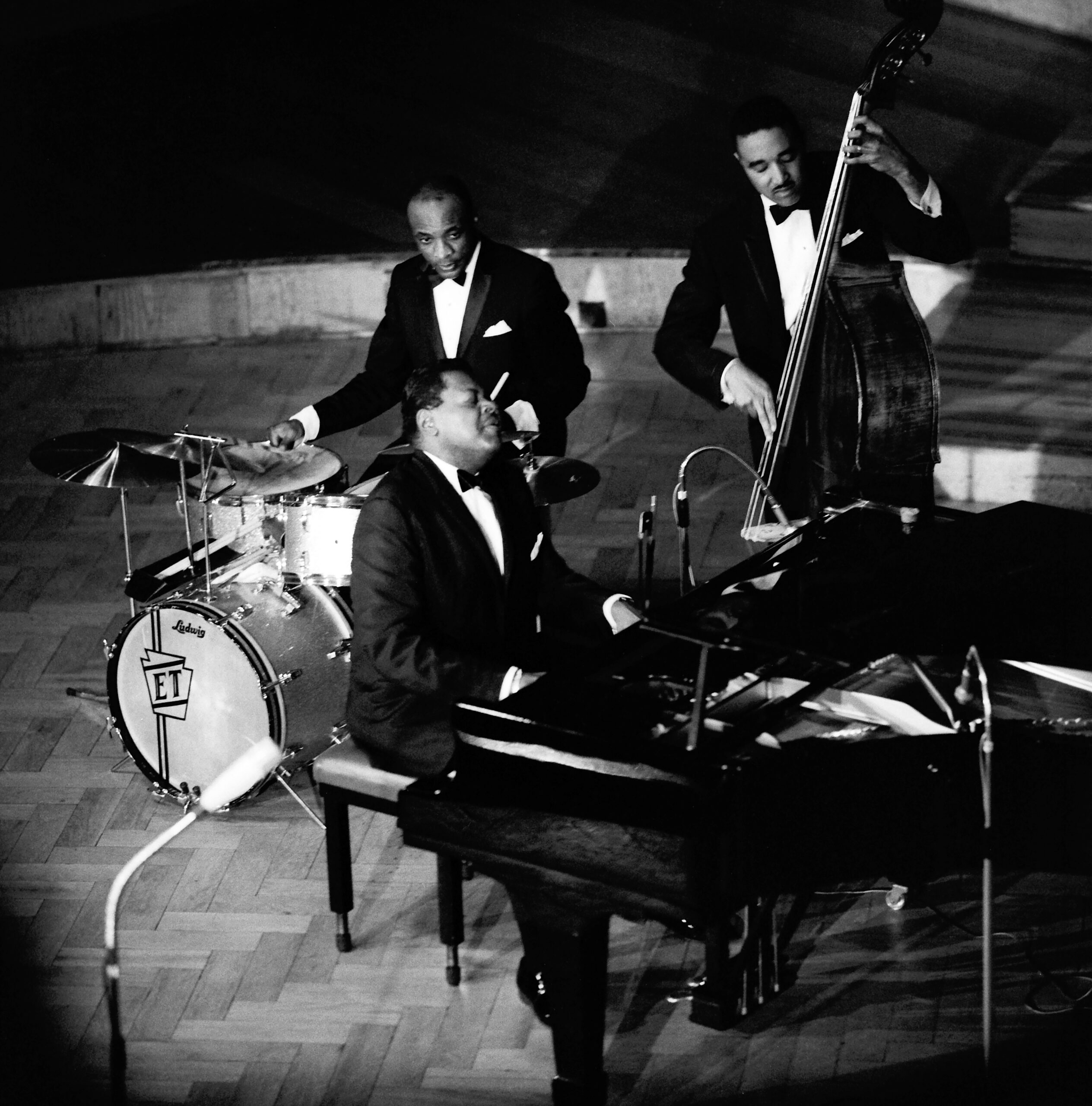 オスカー・ピーターソン | Oscar Peterson - UNIVERSAL MUSIC JAPAN