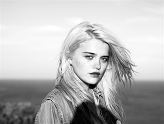 Sky _ferreira -a