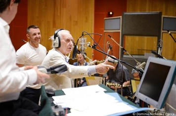 00602557204063 Songaminute Man Session 2 Hi Res Credit Dominic Nicholls Decca